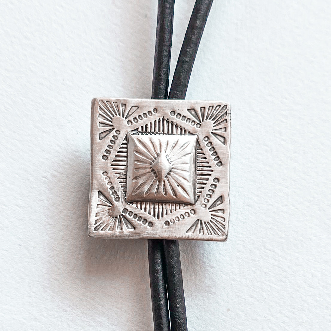 SQUARE CONCHO ~ BOLO